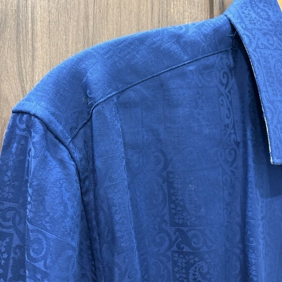 Robert Graham Large Button Up Shirt Blue Printed Cuffs - Picture 4 of 16